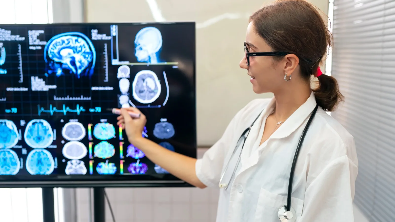 Neurofisiólogo Clínico para Pacientes Referidos por Neurólogos en Cancún, Q.R.